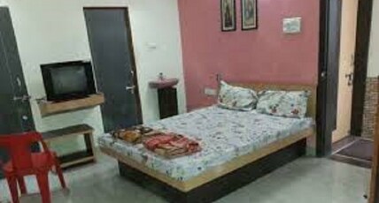 Heera Guest House Room Type - Double Bed Ac Room