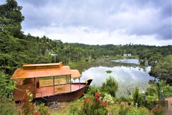 Karlad Lake Resort
