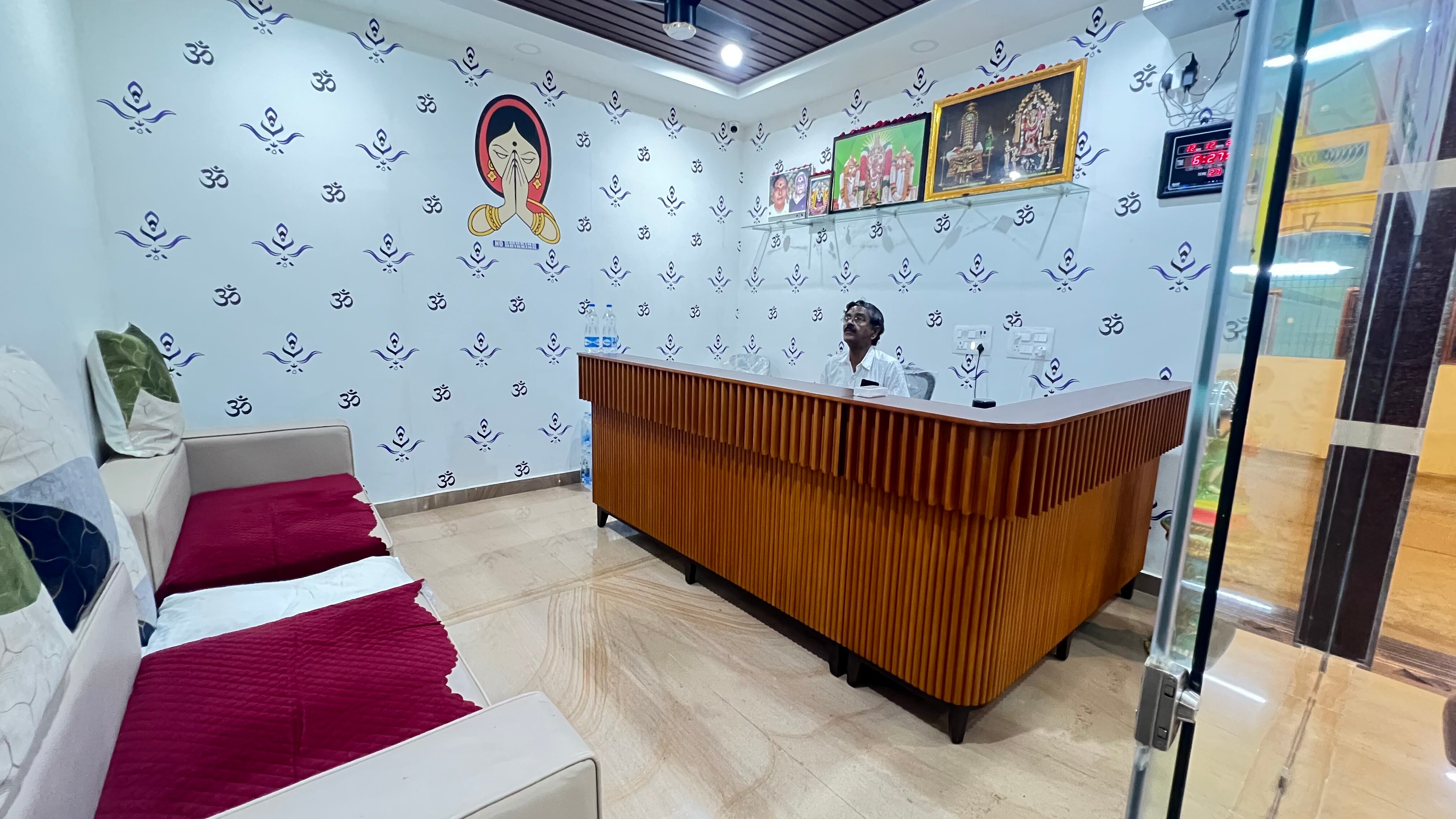SVJMG BAKTHAPRIYA HILL VIEW RESIDENCY - Tap to explore photos