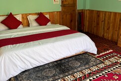 Applewood haven orchard stay jibhi