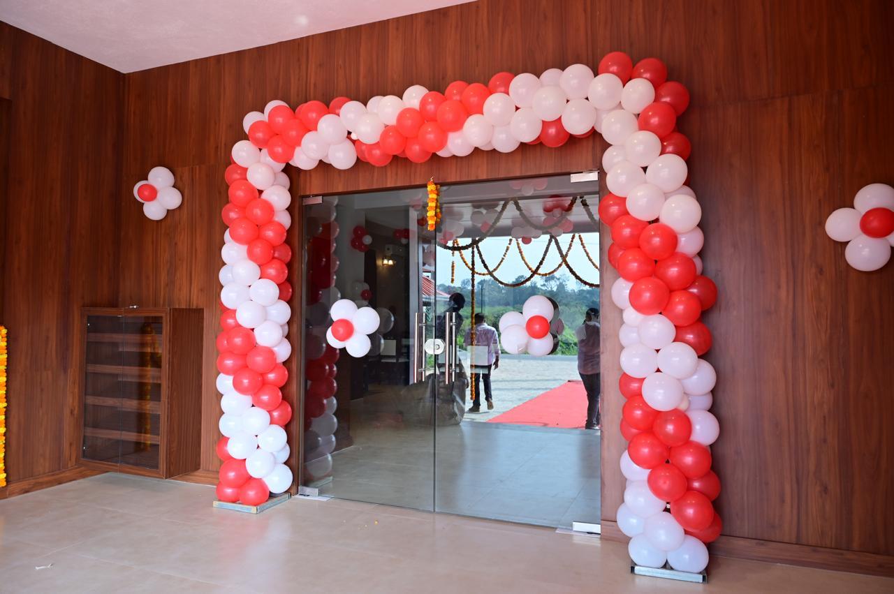 Ridhis Inn - Tap to explore photos