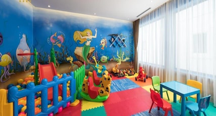 Monarque Hotel Danang Room Type - Royal Family Room with Ocean View - Afternoon Tea Included Monarque Hotel Danang Room Type - Royal Family Room with Ocean View - Afternoon Tea Included
