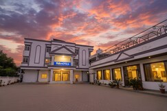 FabHotel Prime SM Resort