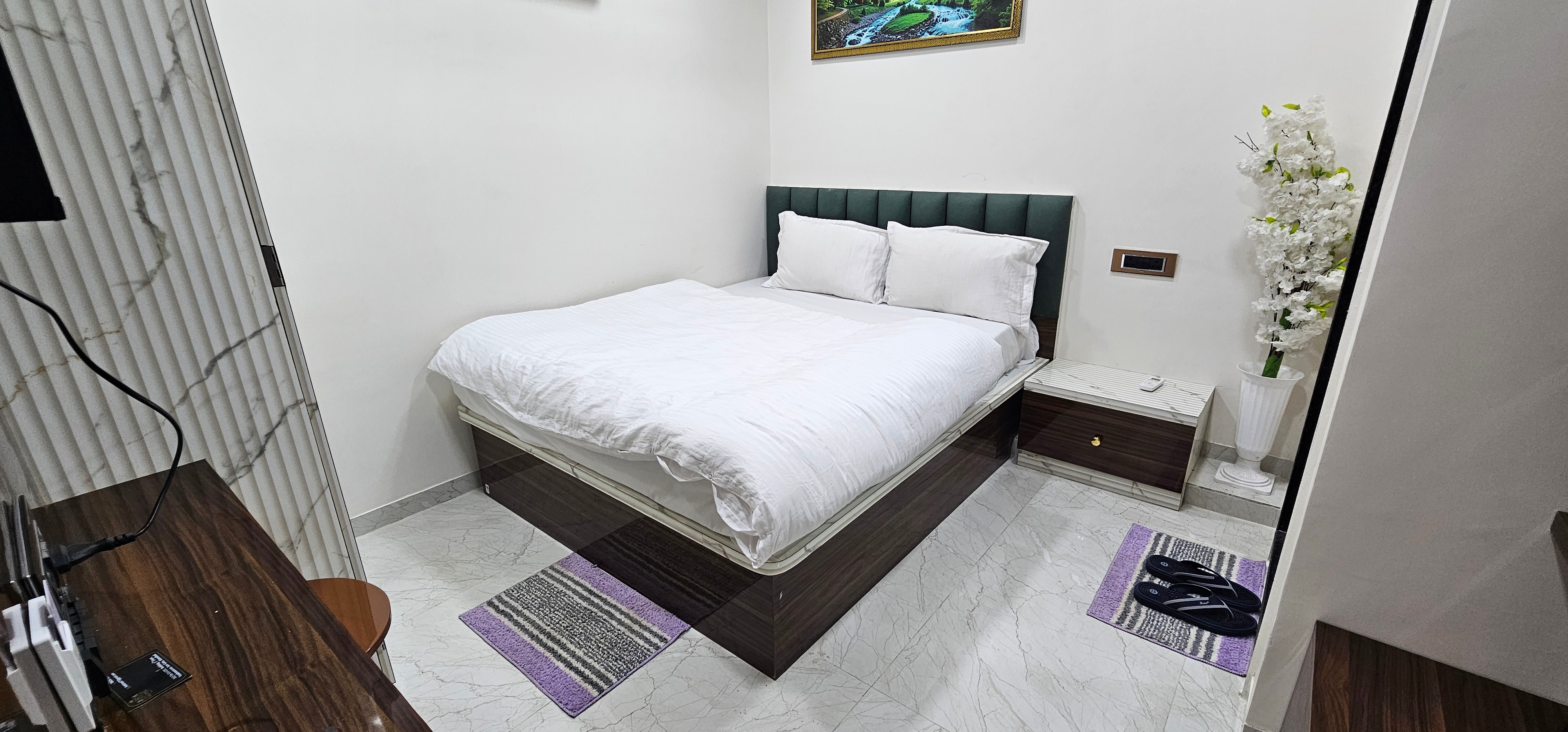 HOTEL REST. - Tap to explore photos