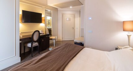 Best Western Plus Hotel Perla Del Porto Room Type - 1 Queen Bed, Non-Smoking, Classic Room, Free Sky-Tv Best Western Plus Hotel Perla Del Porto Room Type - 1 Queen Bed, Non-Smoking, Classic Room, Free Sky-Tv
