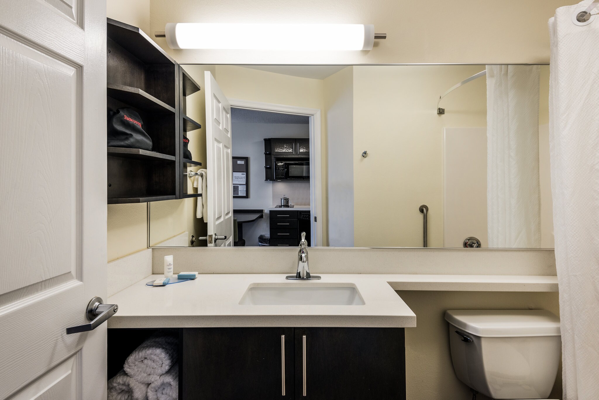 Candlewood Suites Richmond-West - Tap to explore photos