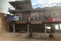 Rooms of Misty Pines