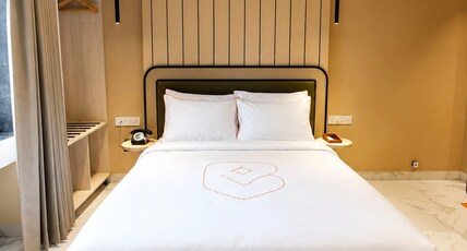 HOTEL VOLANTISS Room Type - Deluxe AC Room