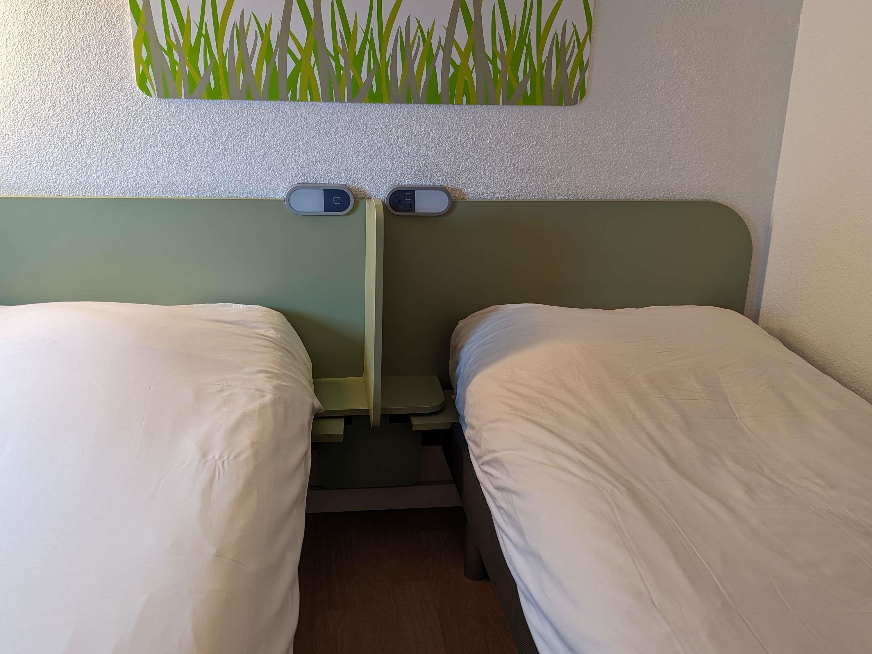 ibis budget Saint-Omer Centre - Tap to explore photos