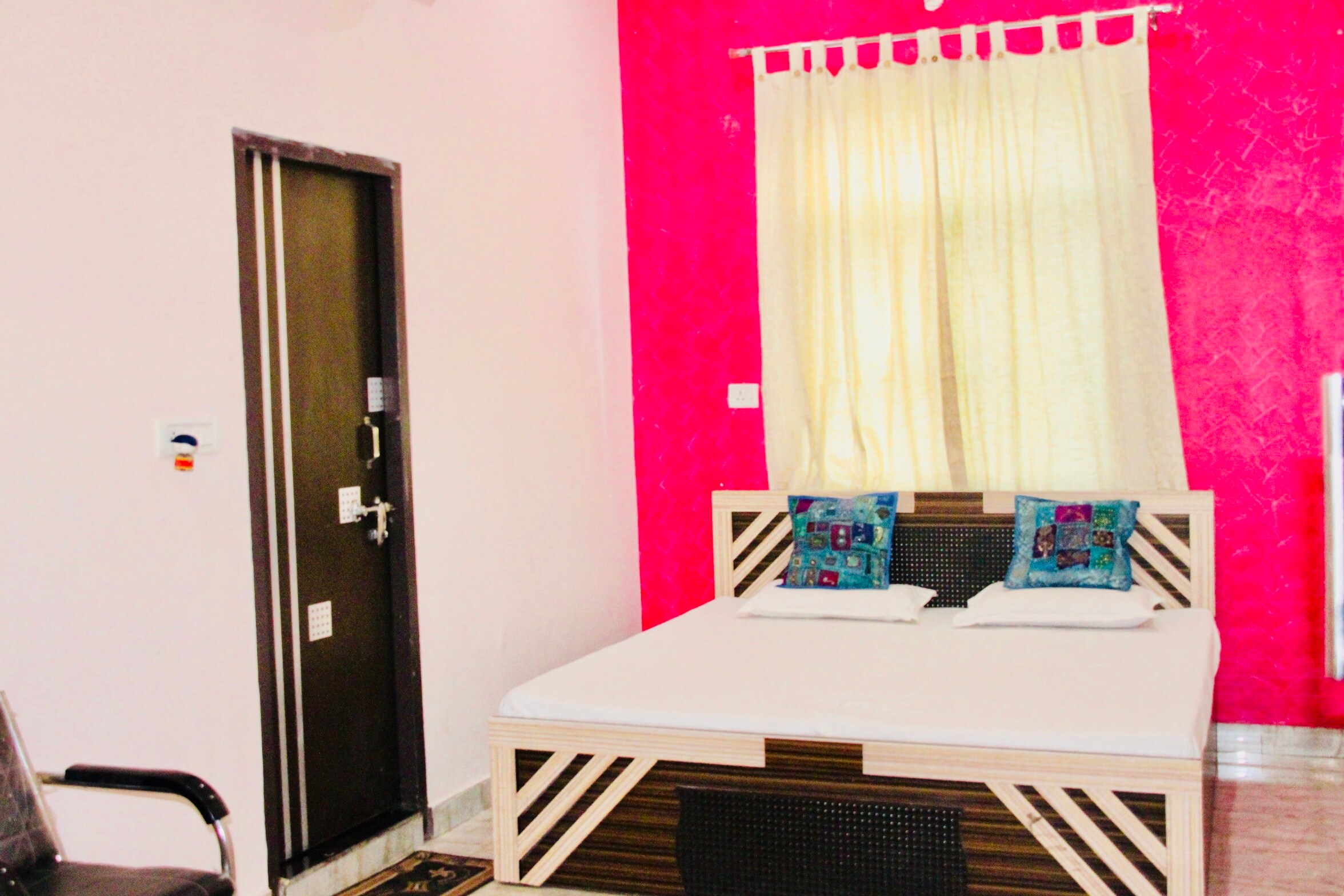 hotel vinayak palace - Tap to explore photos