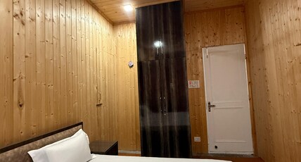 Mountain view stay in Bhadarwah Cozy   Affordable Room Type - Bedroom 5