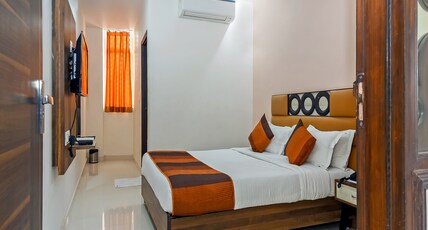 Hotel Reeve Inn Room Type - Deluxe Room
