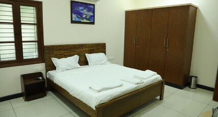 Golden Fort,Vellore Room Type - Basic room with private external small bathroom