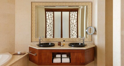 Raffles Dubai Room Type - Diplomatic Suite Skyline View