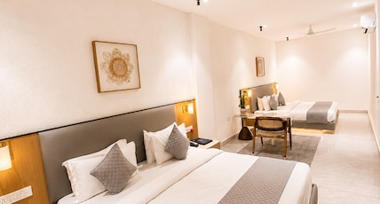 RS Galaxy Hotel Ganga View Room Type - Family Room With Balcony RS Galaxy Hotel Ganga View Room Type - Family Room With Balcony