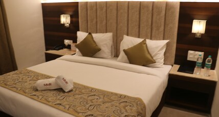 Meera Madhav Resort Room Type - Premium Double Room