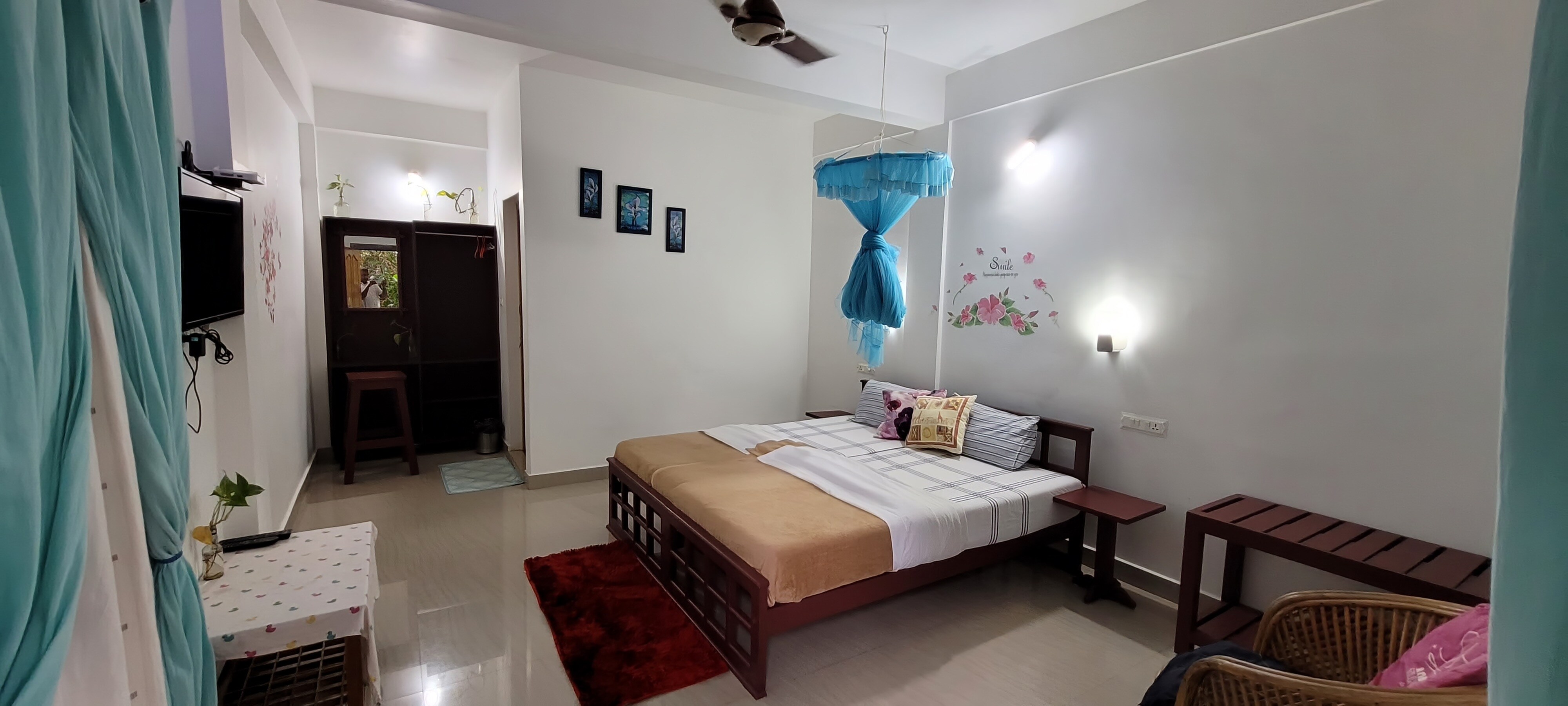 Periyar Inn - Tap to explore photos