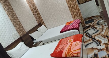 HOTEL TAIBA INTERNATIONAL Room Type - DELUXE TRIPLE BED