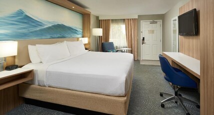 Crowne Plaza Melbourne Room Type - 1 Queen Standard
