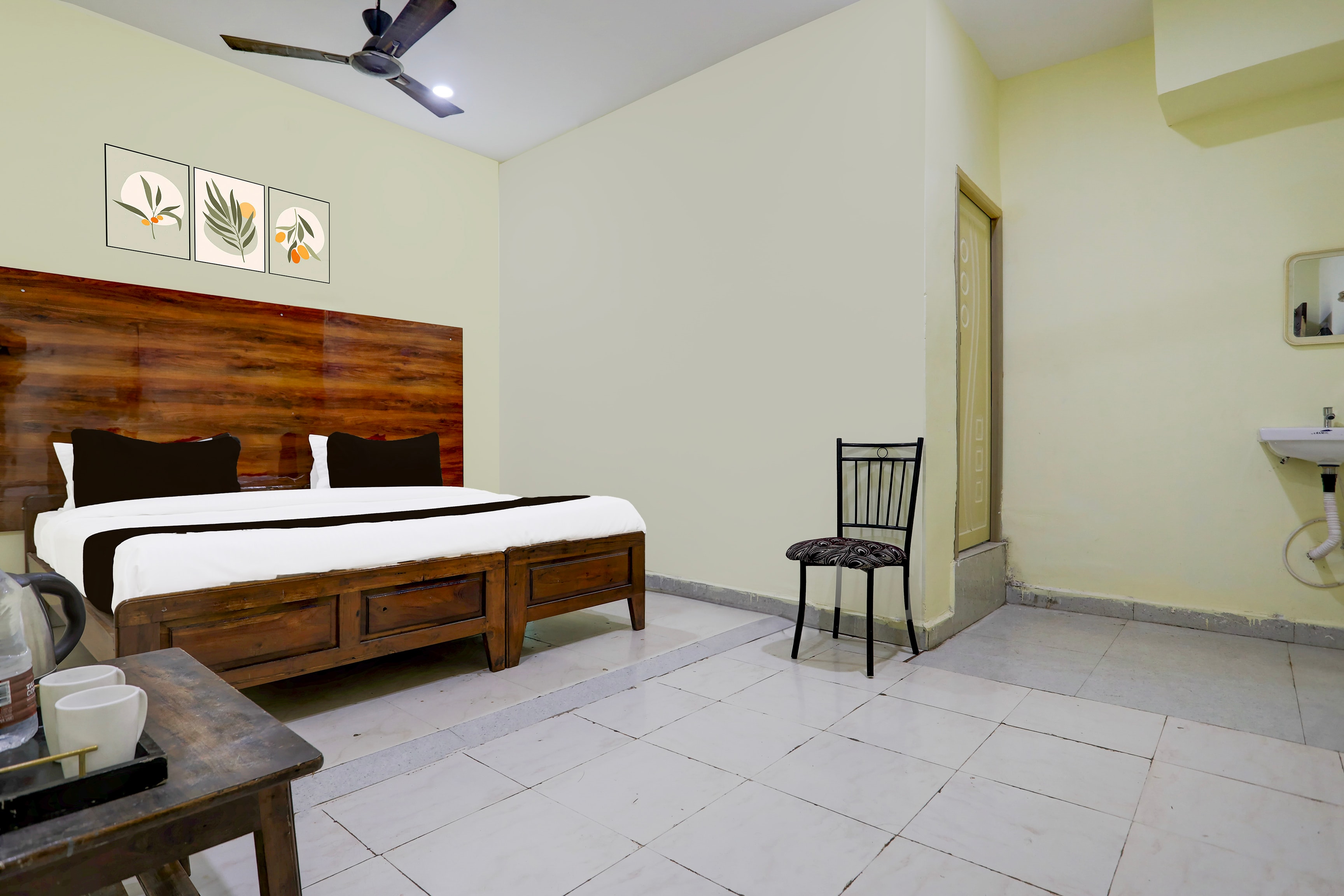 SPOT ON SRI KARTHIK GRAND INN - Tap to explore photos
