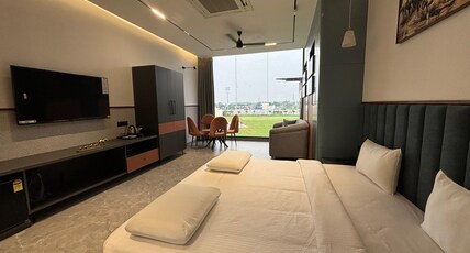 Hotel City Square Room Type - Deluxe Room
