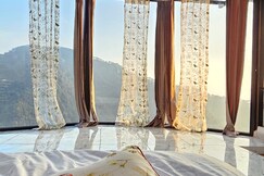 Snow Biscuit Mountain Resort