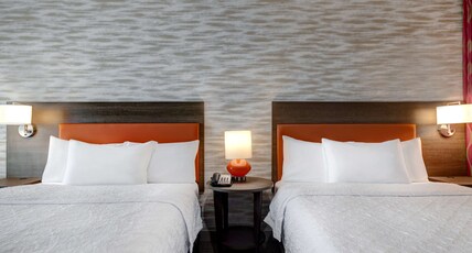 Home2 Suites by Hilton Galveston Room Type - 2 QUEEN BEDS STUDIO BLCNY