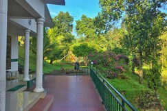 Avondale Cottage | River-view Rooms