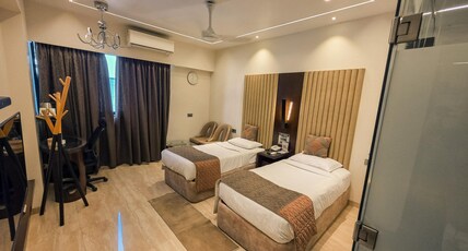 Hotel Royal Palace Room Type - Club Royal Twin Bed Room
