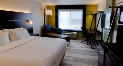 Holiday Inn Express & Suites SIOUX CENTER Room Type - 1 King Bed Standard Comm Accessible