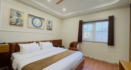 Hotel Royale Heritage Room Type - Royale Grande Room