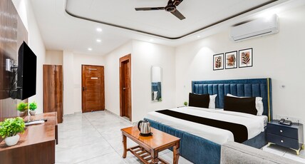 Super Townhouse Sector 102 Noida Room Type - Deluxe
