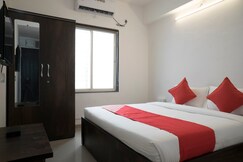 Hotel O RVC Hospitality Near Pune Airport