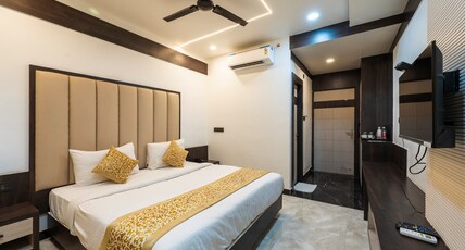 Hotel Maheshwari Room Type - Standard Room