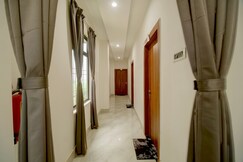 SPOT ON Golden Eagle Residency