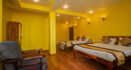 Hotel Mount Valley HMV Room Type - Premium room with private balcony (Kanchenjunga view)