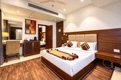 Rooms of SAWERA GRAND 10 MIN WALK FROM GOLDEN TEMPLE