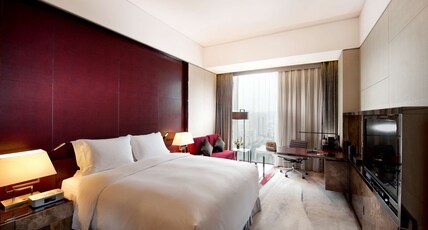 Hilton Guangzhou Tianhe Room Type - KING HILTON GUESTROOM
