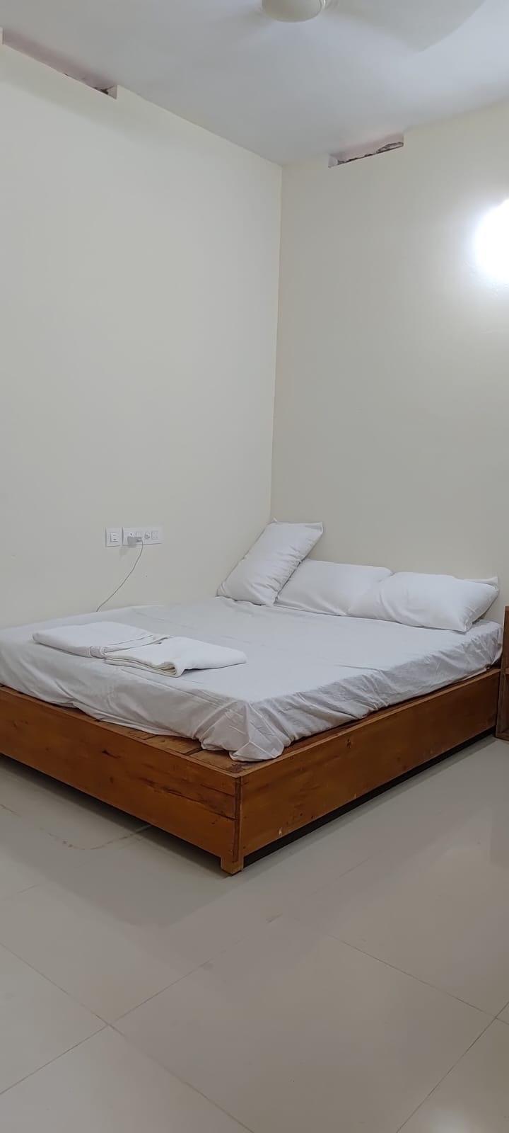 J J Residential Homestay - Tap to explore photos