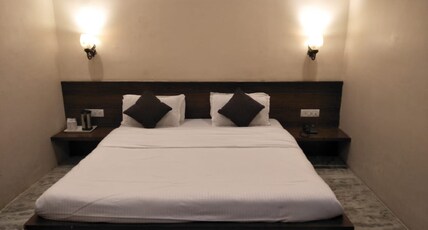 HOTEL SINGHAI RESIDENCY Room Type - DELUXE NON AC