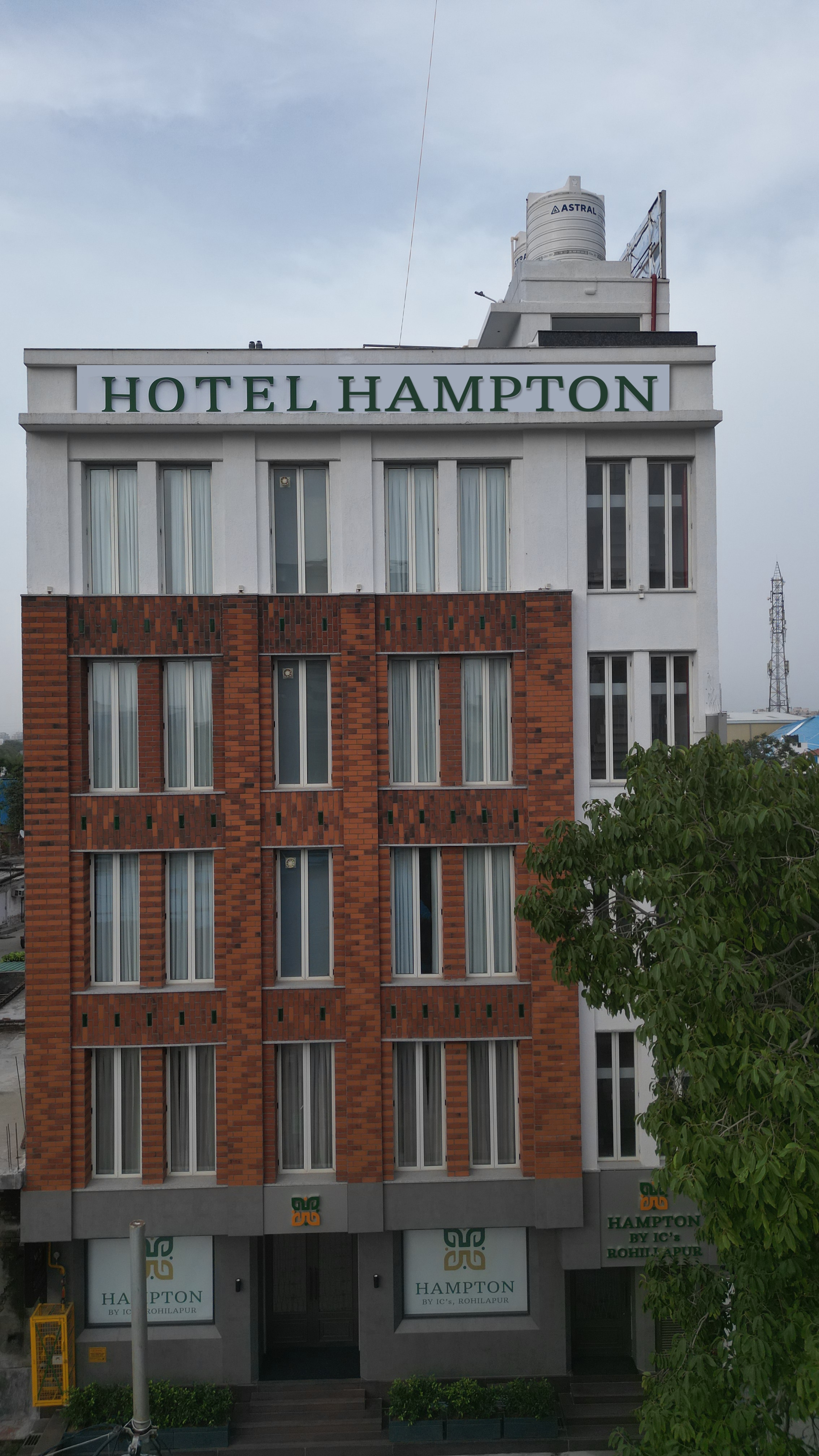 Hampton By ICs - Tap to explore photos