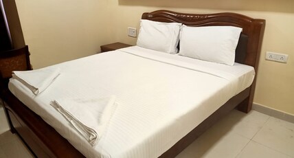 Balaje Residency Chrompet Room Type - Executive Room