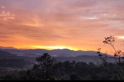 Daisy Land  Farm Stay Group of 4 guests