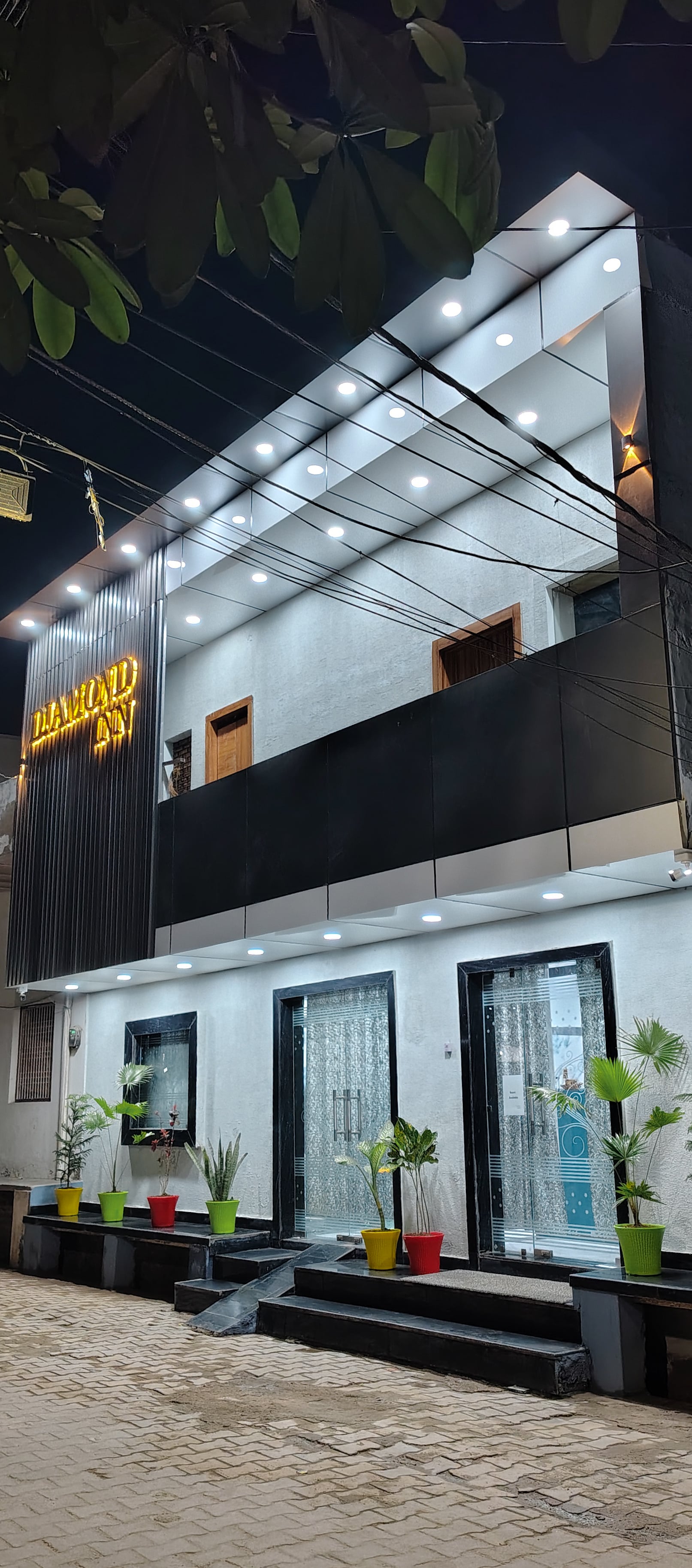 Hotel Diamond inn Mathura - Tap to explore photos