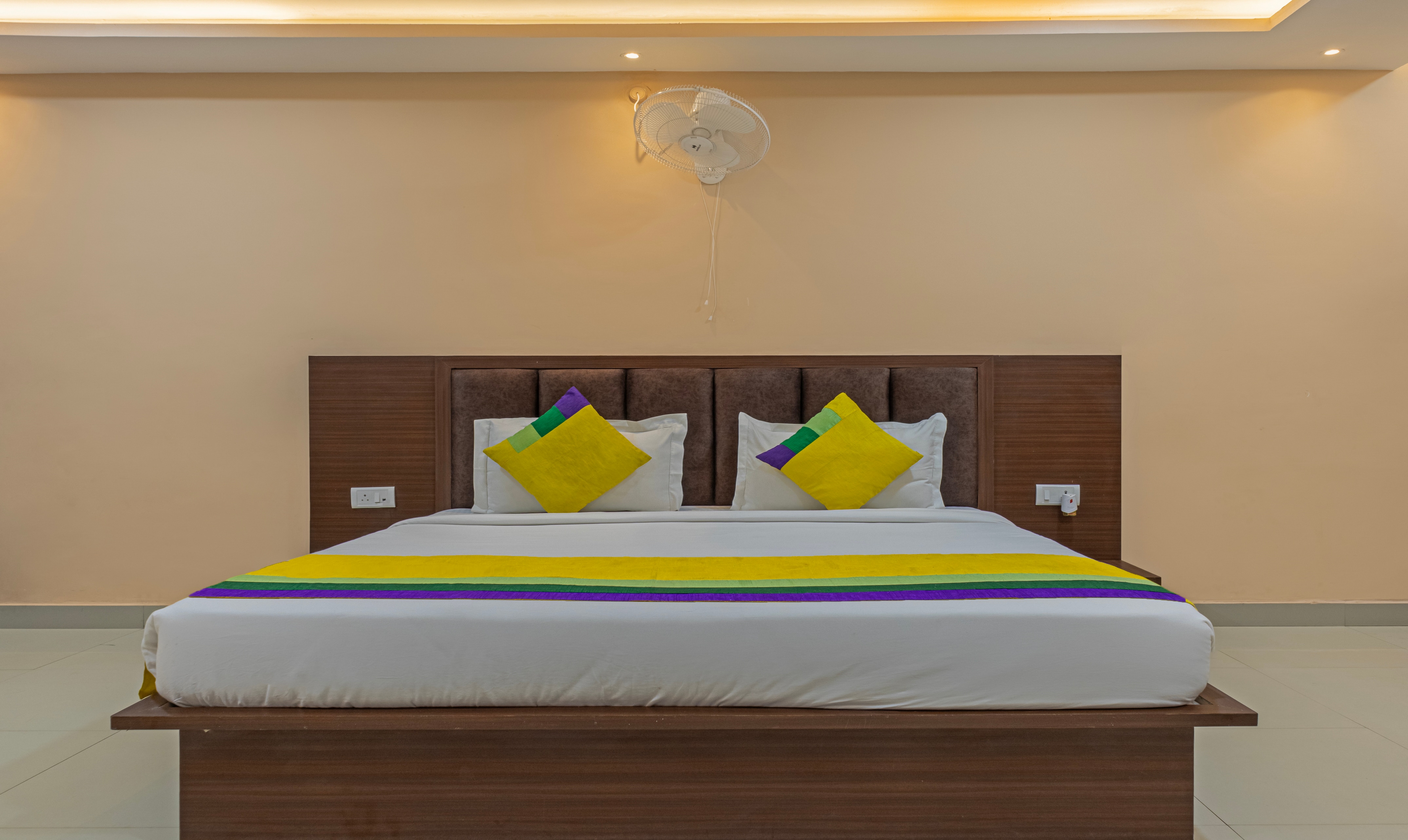 Itsy Hotels Kashi Grand, BHU - Tap to explore photos