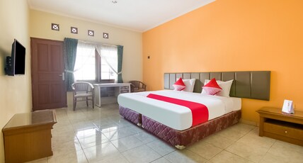 Hotel O Wisma Langen Werdhasih Room Type - Indonesia Deluxe Double