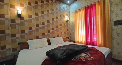 green hills resort guptakashi Room Type - Double Bed Room