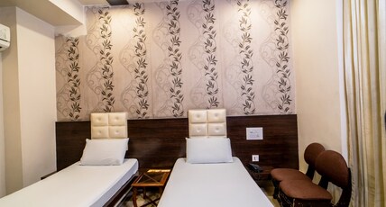 Hotel Govind Room Type - Deluxe Twin Room