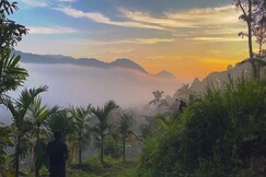 Private 12 Acres Waterfall Pool Wildlife Trails