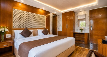 The Montreal Srinagar (A Unit of Montreal Group) Room Type - Deluxe Room AC - Garden View/Mountain View